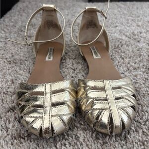 Steve Madden gold flats